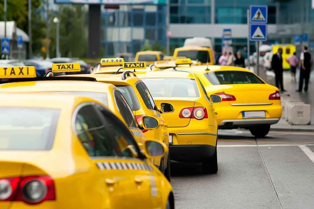 тарифы такси Резидент в Москве